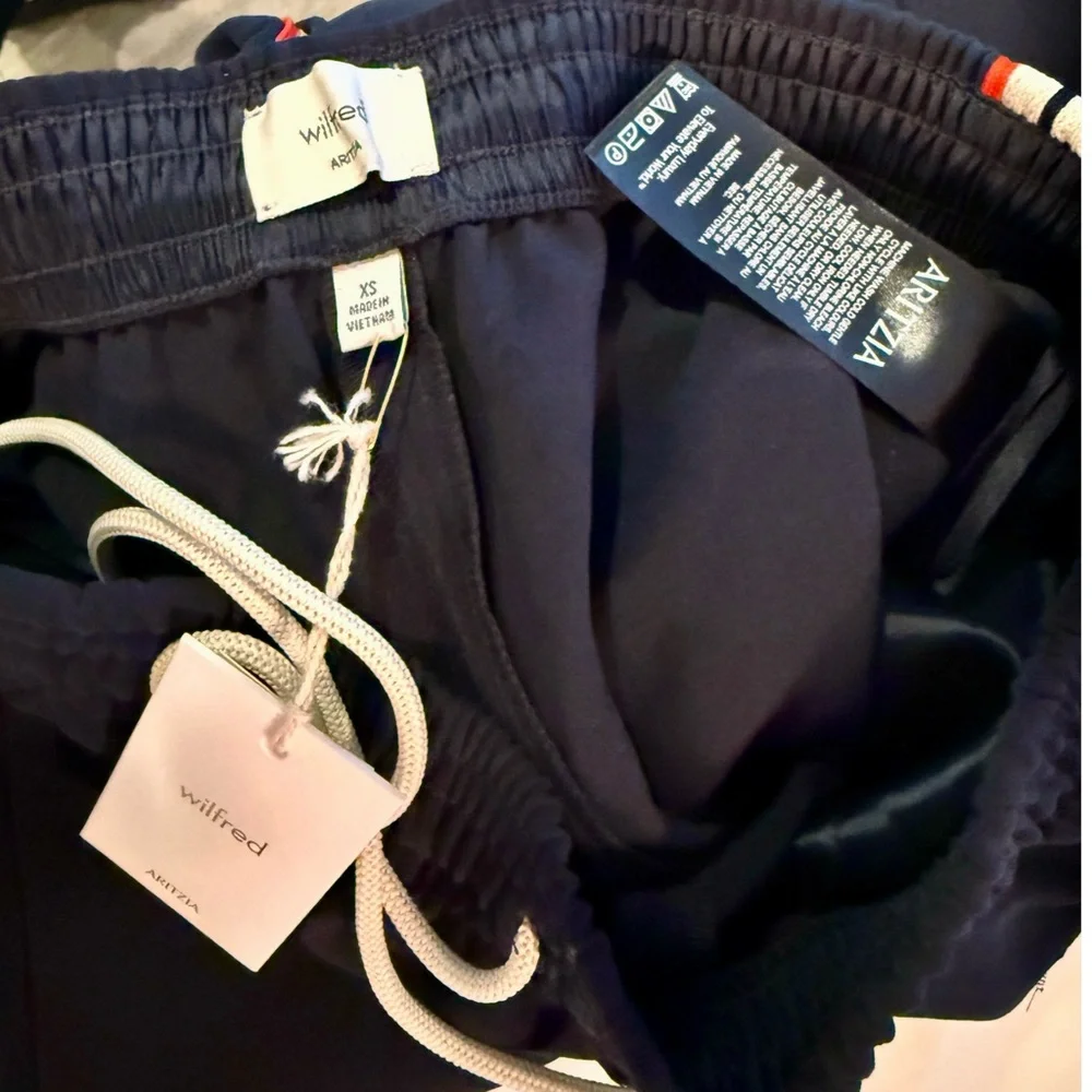 Aritzia NWT Wilford Thesis Pant Mid-Rise with Drawstring Waist Sweatpants - Picture 7 of 8